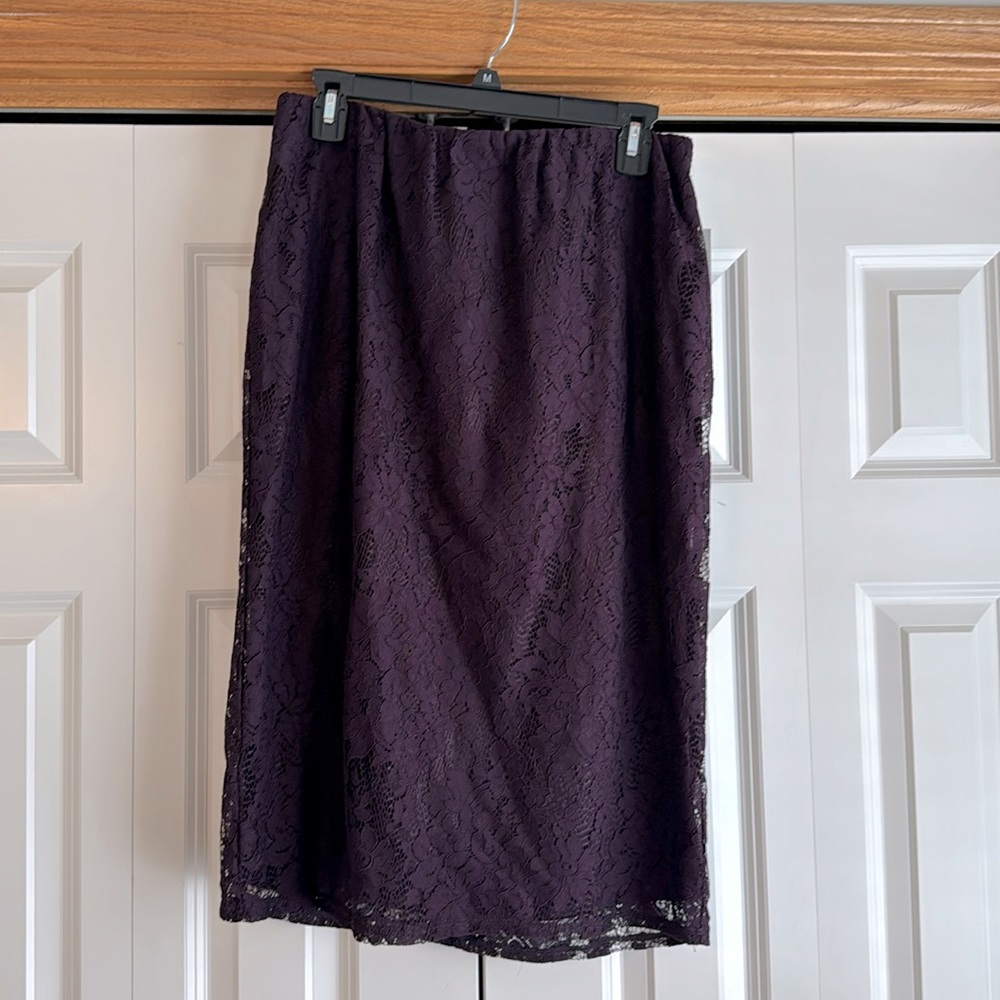 Lace elastic waist midi skirt size large